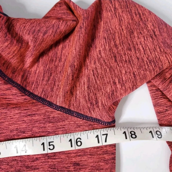 Reebok Playwarm Sport Yoga Shirt Size Medium Cowl Neck Long Sleeve Thumb holes - Picture 3 of 10